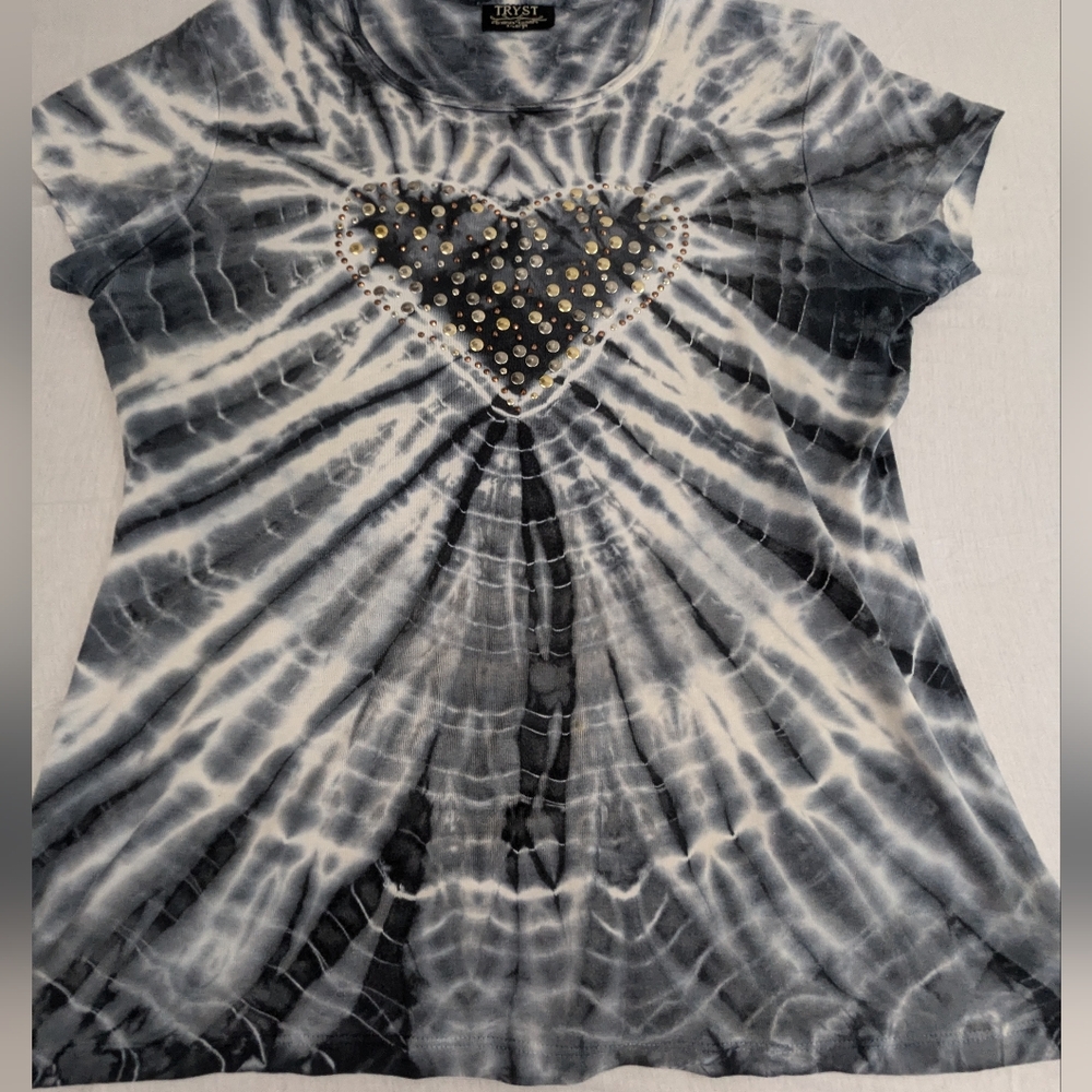 Tryst Tie Dye Blouse with Embellished Heart in Front. XL